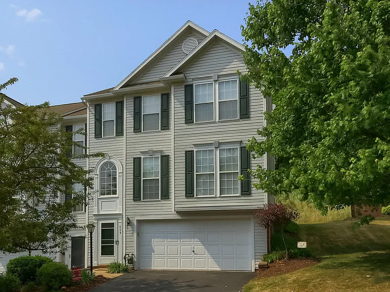 609 Village Green Blvd E — Photo 1
