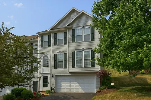 609 Village Green Blvd E Photo 1