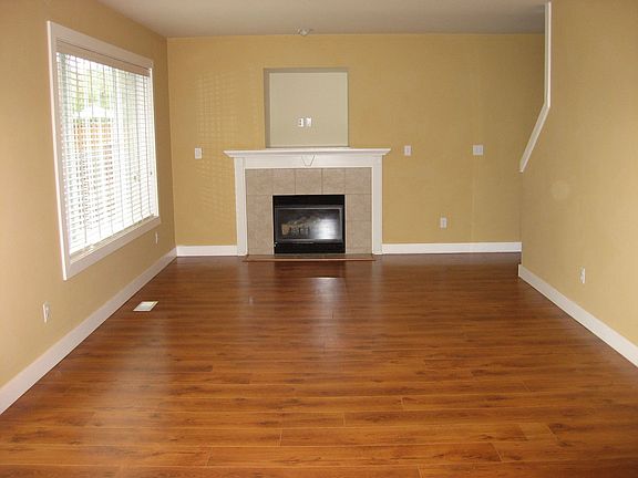 4th image of 17907 110th Street Ct E