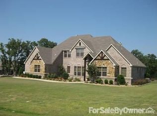 4900 Arbor Mill Dr, Fort Worth, TX 76135