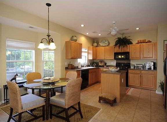 4th image of 1888 Palmetto Isle Dr
