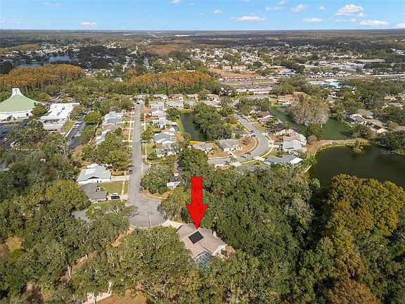 4th image of 3734 Thornbush Ln