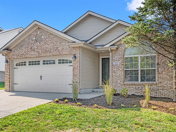 3rd image of 109 White Oak Trce