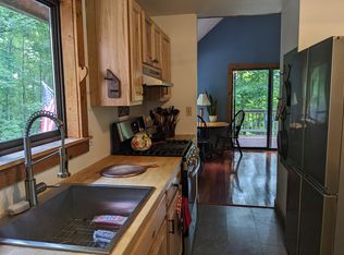 140 Vincent Egan Rd, Bomoseen, VT 05732