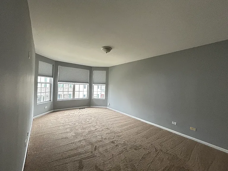 205 W Washington St — Photo 19