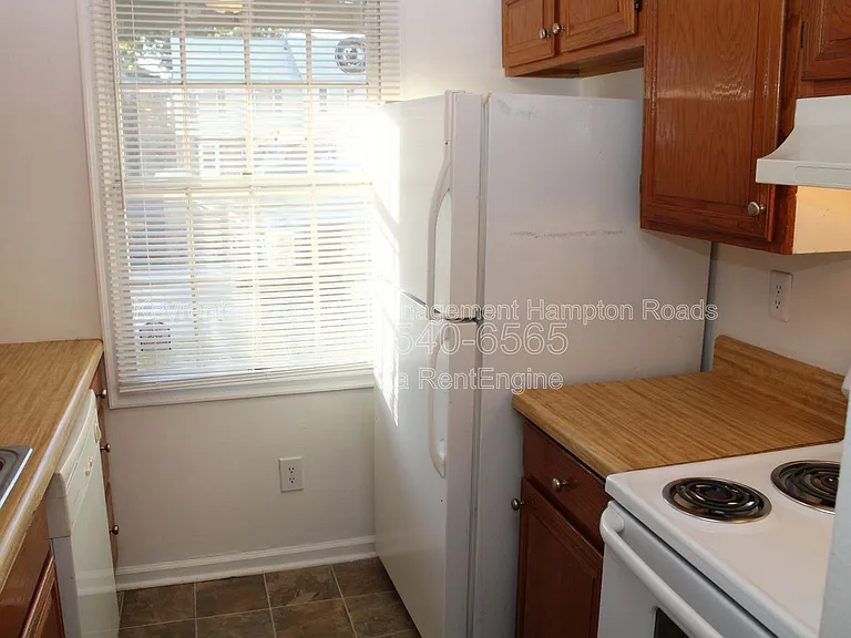 44 Lucinda Ct — Photo 13