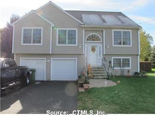 1 Kowal Dr, Cromwell, CT 06416