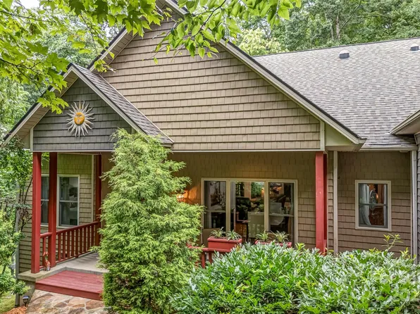 140 Salola Ln, Brevard, NC 28712