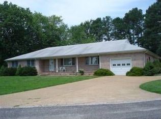 364 Oak Point Rd, Hudgins, VA 23076