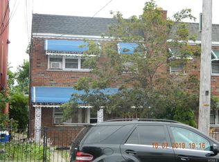 920 E 218th St, Bronx, NY 10469