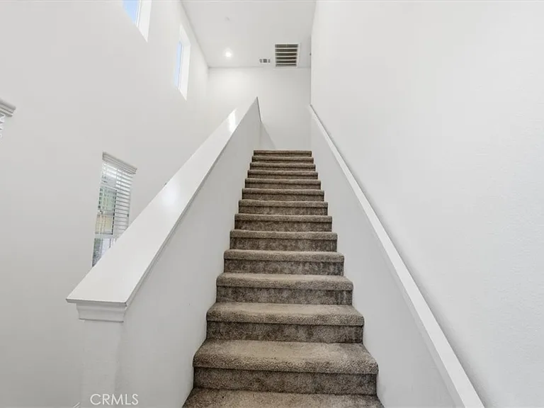 556 Enzo St — Photo 19