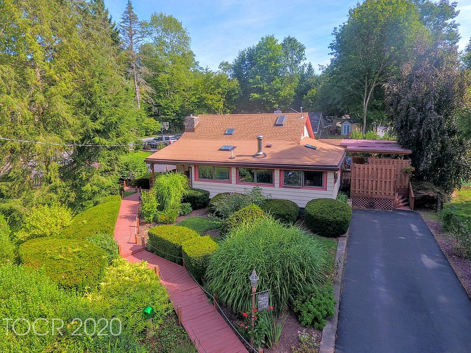1st image of 27 Pine Hill Dr