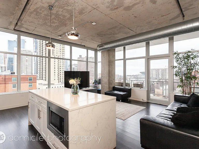 50 E 16th St #804 — Photo 2