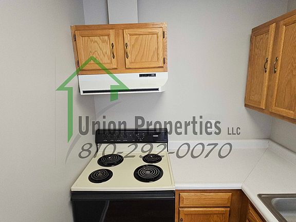5th image of 412 Grand River Ave #11421870