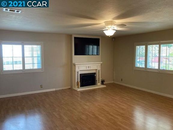 5th image of 1586 Catlin Dr