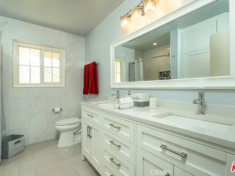 8471 Vine Valley Dr — Photo 15