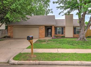 2906 W Washington Pl, Broken Arrow, OK 74012
