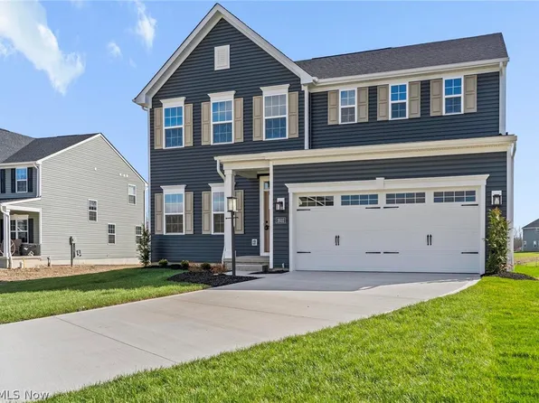 2032 Viewpointe Ct, Columbia Station, OH 44028