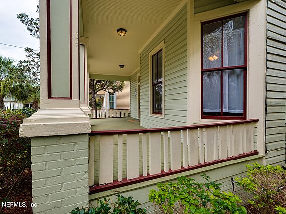 4th image of 1239 HUBBARD Street