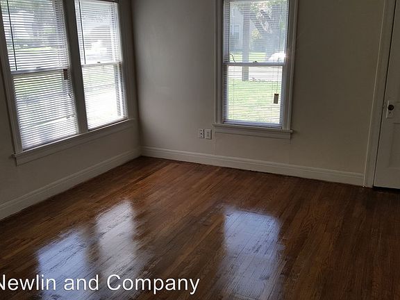 4th image of 1316 Evans Ave