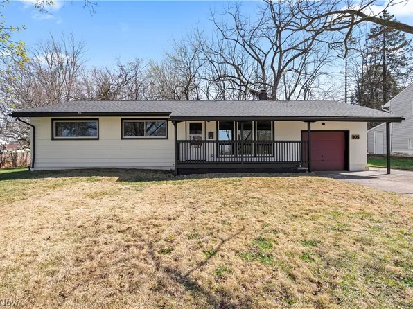 105 N Woodhill Dr, Amherst, OH 44001