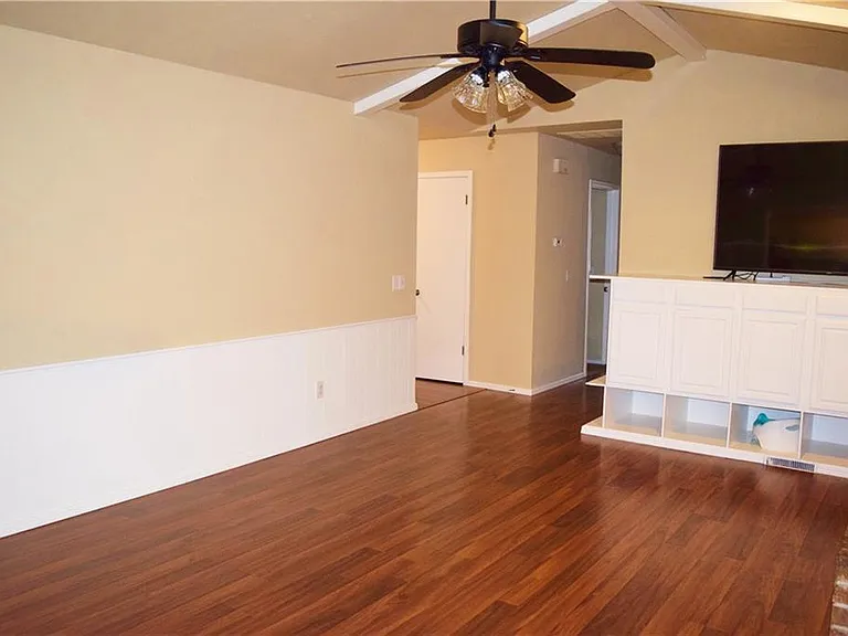 2600 Fedderson Dr — Photo 12