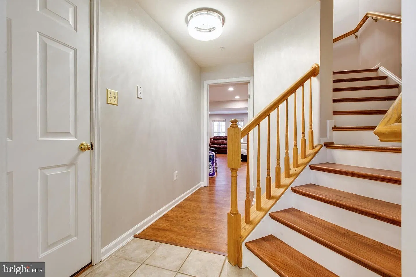 3 bed, 3.5 bath, 2240 sqft, $3,400 — Photo 4