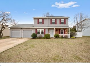 21 N Kingscroft Dr, Bear, DE 19701