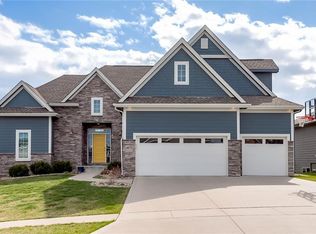 2504 NW Springbrooke Dr, Grimes, IA 50111