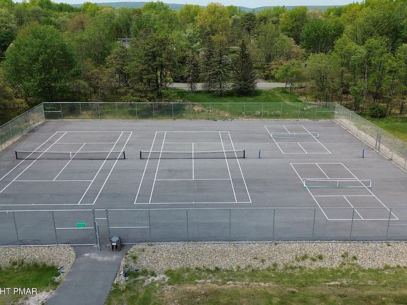 5th image of Eliot Ln