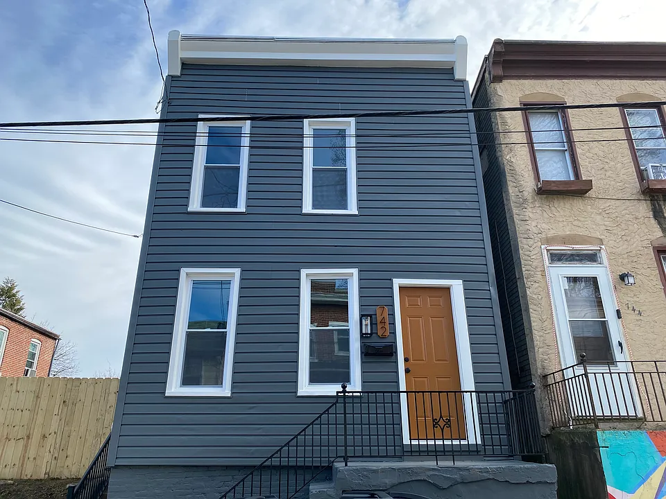 742 Saint Joseph St