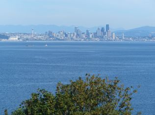 8756 Grand Ave NE, Bainbridge Island, WA 98110