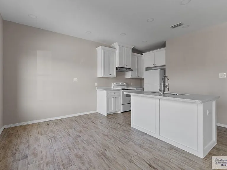 2425 N Valley Cir #A — Photo 6