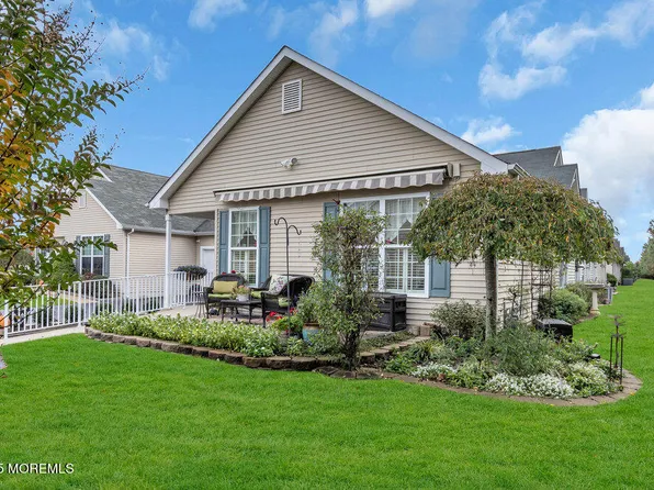 55 Winkle Court, Whiting, NJ 08759