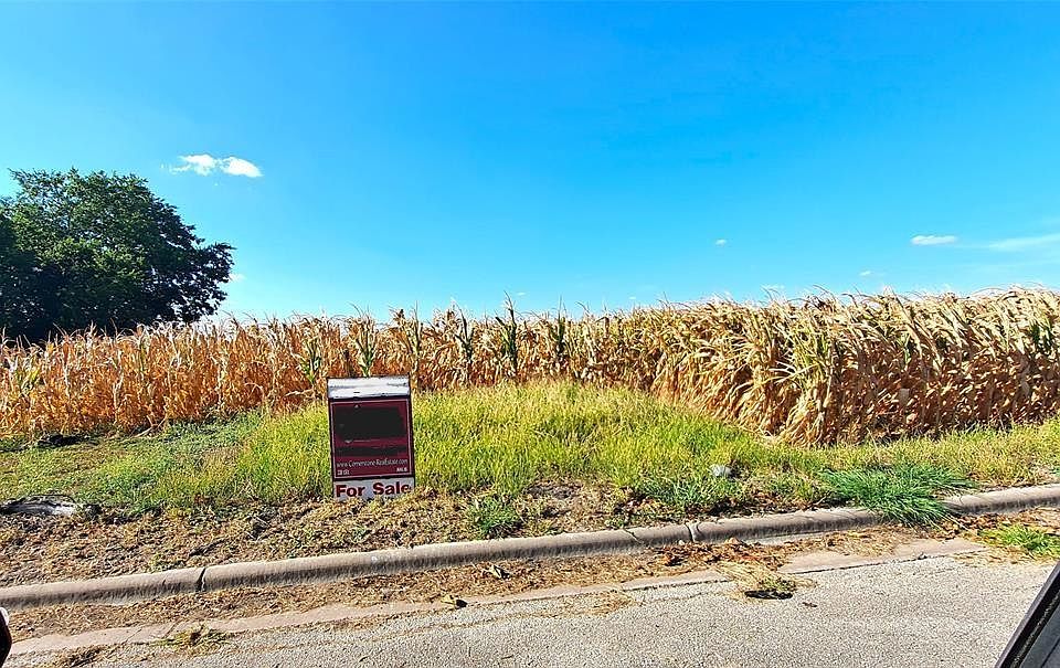 1st image of LOT 9 E Plum St