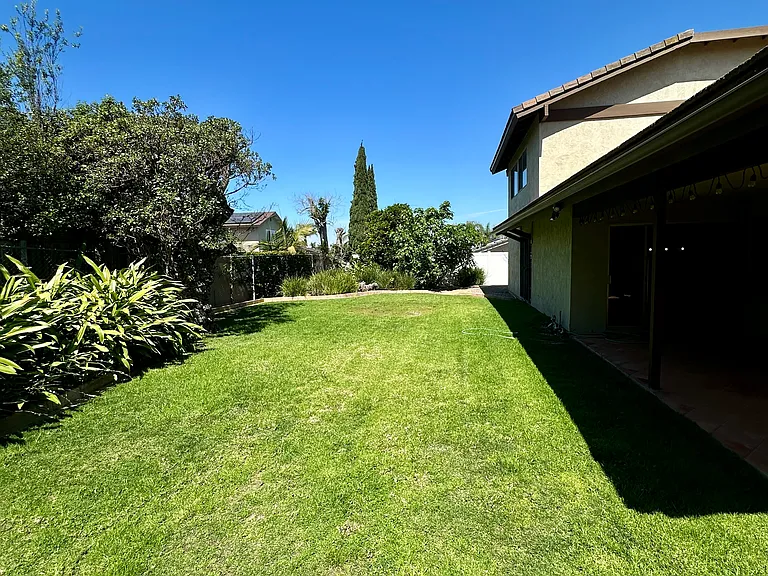 6566 Ridge Manor Ave — Photo 27