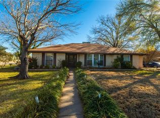 101 Parkwood Ln, Greenville, TX 75402