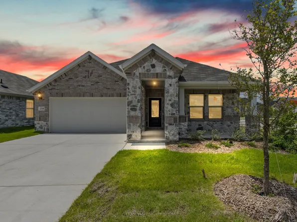 210 Sugarlands Dr, Greenville, TX 75402