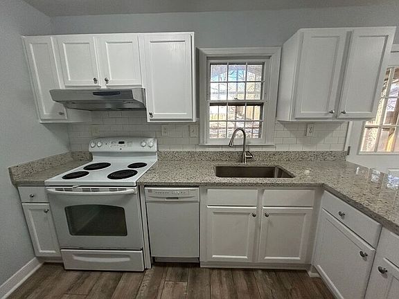 5th image of 805 W 29th St