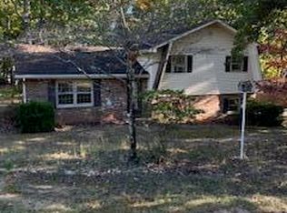 2129 Coachman Dr, Roanoke, VA 24012