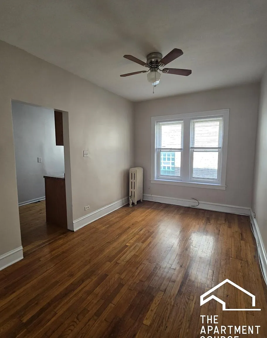 1366 West Estes Avenue #2S — Photo 4