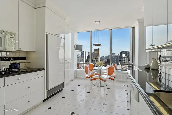 Sold by Corcoran | media 6