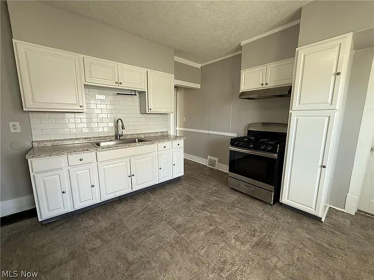 2602 Vega Ave — Photo 4