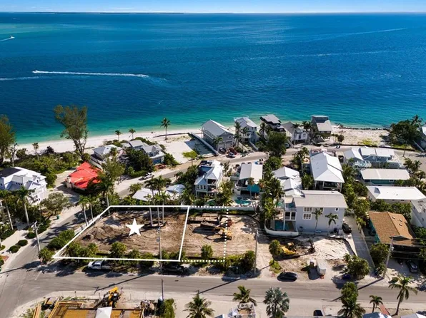 808 N Bay Blvd #3, Anna Maria, FL 34216