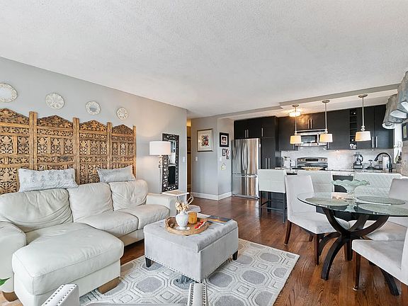 4th image of 25-40 Shore Blvd #6A