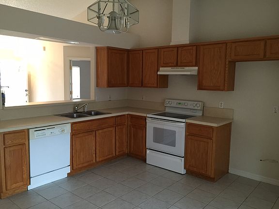 3rd image of 118 Westrobin Ln