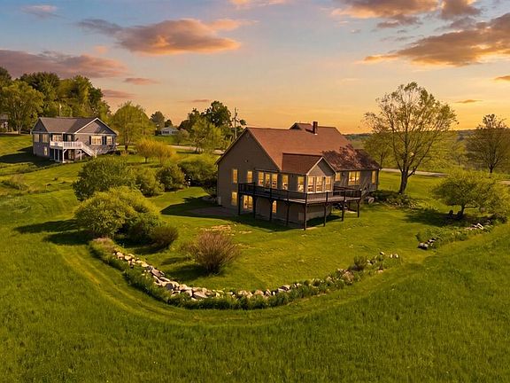 3rd image of 127 Town Farm Road