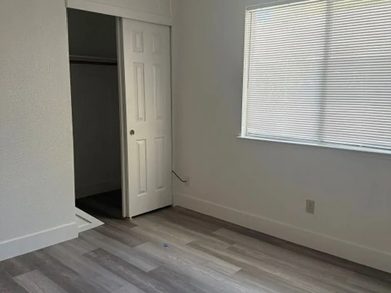 4013 Pheasant Dr — Photo 8
