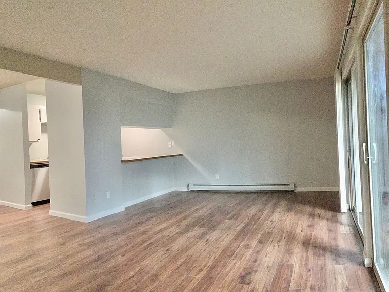 10295 NE 189th St — Photo 8