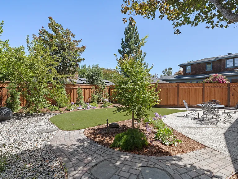 1351 Harker Ave — Photo 31